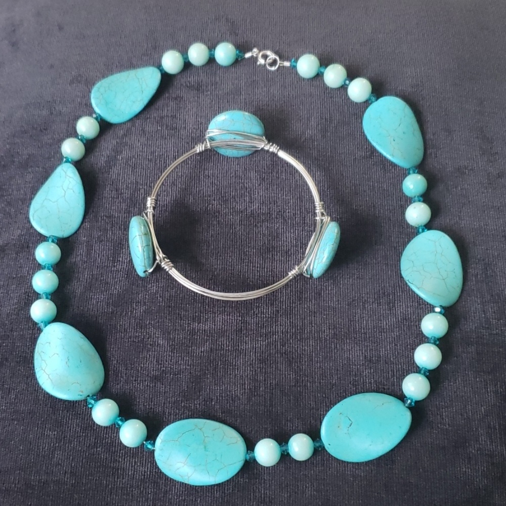 Turquoise Necklace & Bracelet Set